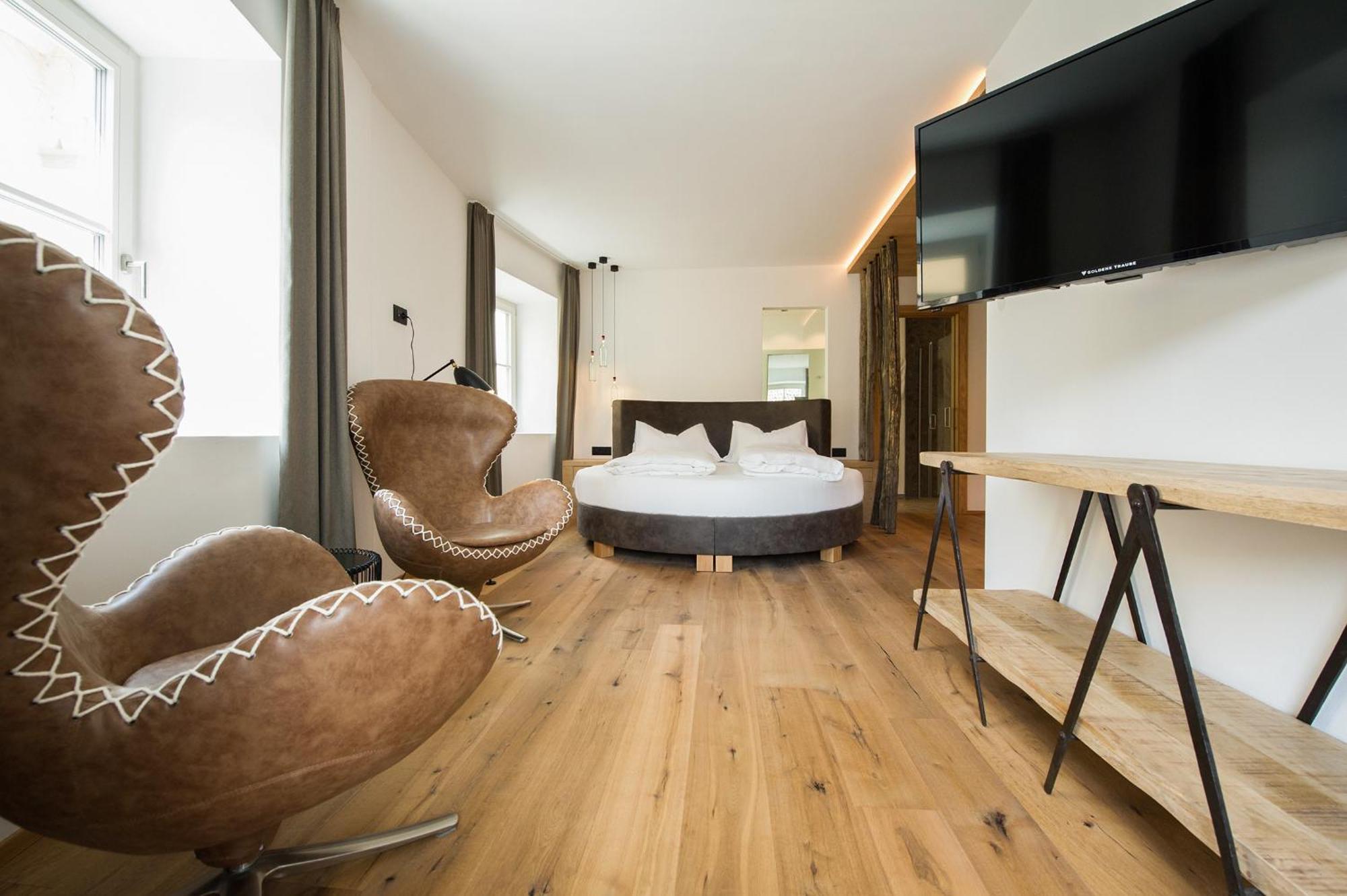 Hotel Goldene Traube Термено Екстериор снимка