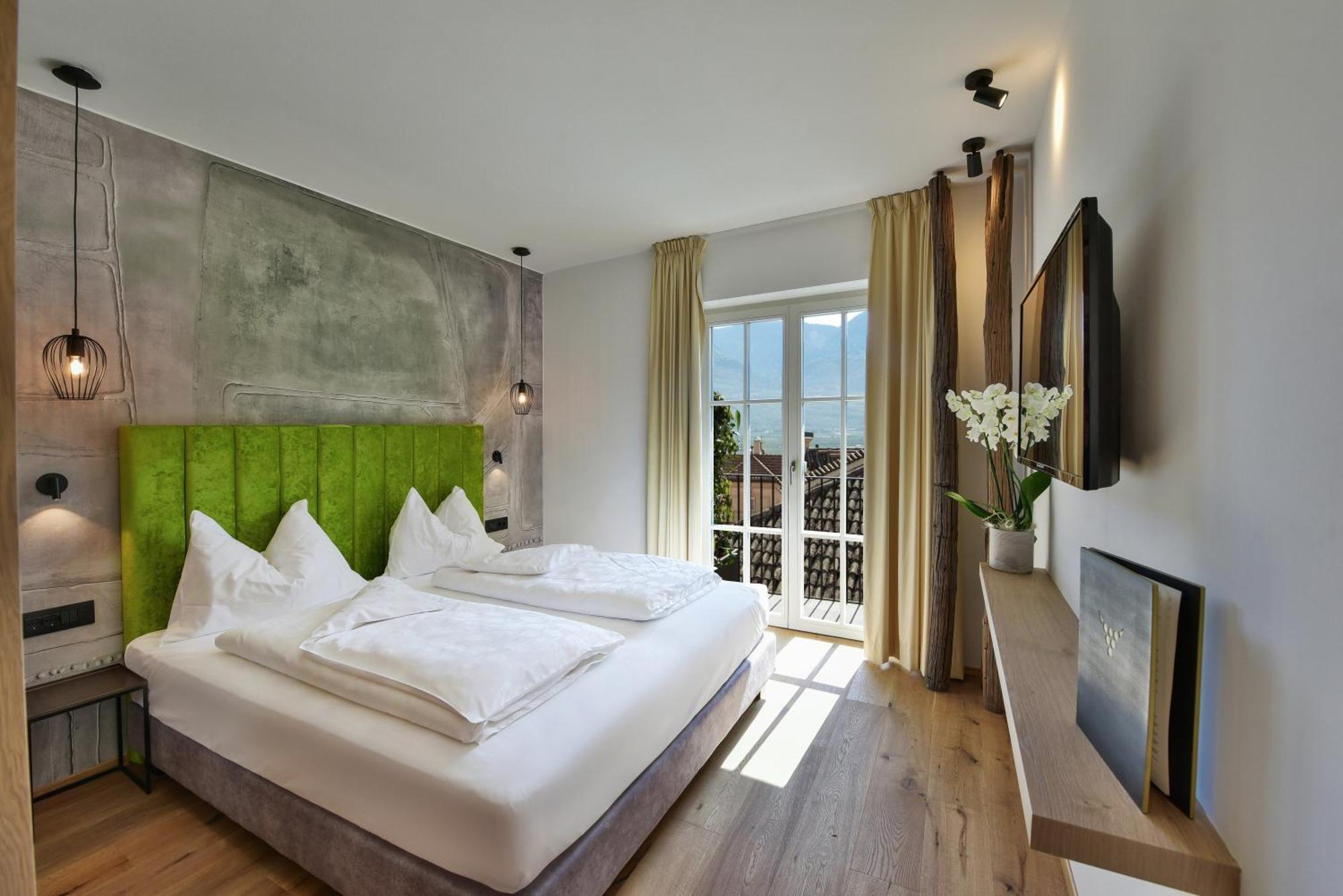 Hotel Goldene Traube Термено Екстериор снимка