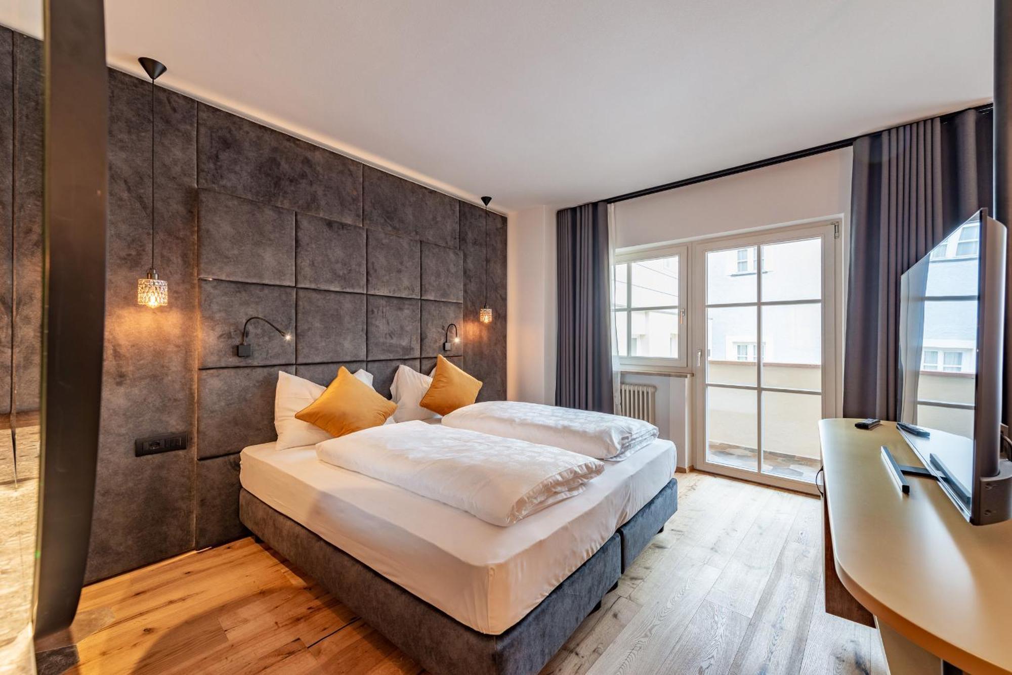 Hotel Goldene Traube Термено Екстериор снимка