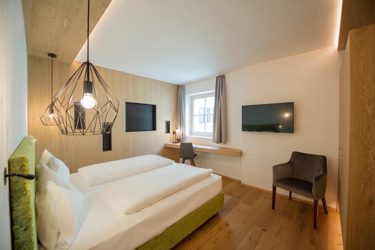Hotel Goldene Traube Термено Екстериор снимка